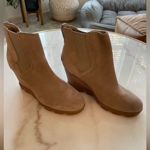 Sorel Joan Uptown Chelsea Booties Wedge